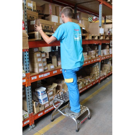 Sgabello Faraone professionale SGA02