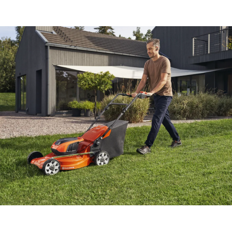 Tagliaerba a batteria Husqvarna LC 142i